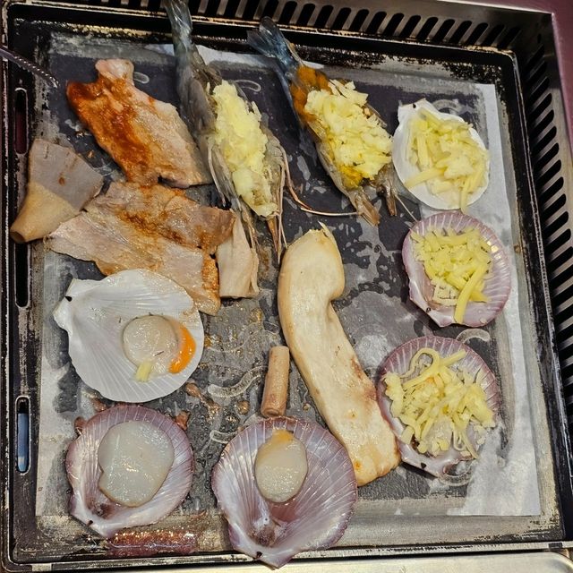 ร้านมู่หลานขี่แพนด้าถือน้ำเก๊กฮวย