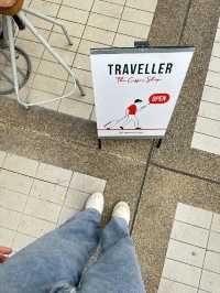 คาเฟ่สุดชิคย่านJJ : TRAVELLER The Coffee Shop