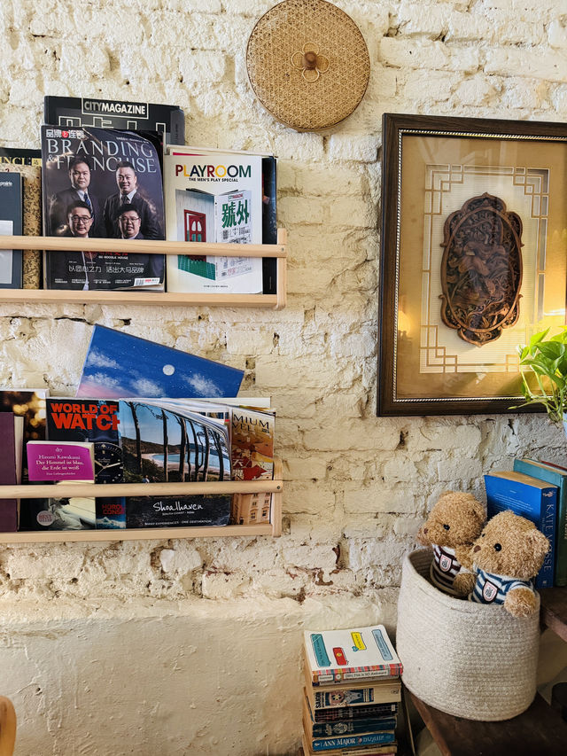 Cara Caro’s Coffee Counter Charm