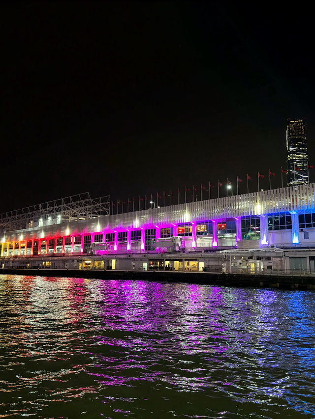 香港靚景打卡位｜維多利亞碼頭