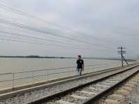 รถไฟลอยน้ำ บ้านโคกสลุง จ.ลพบุรี