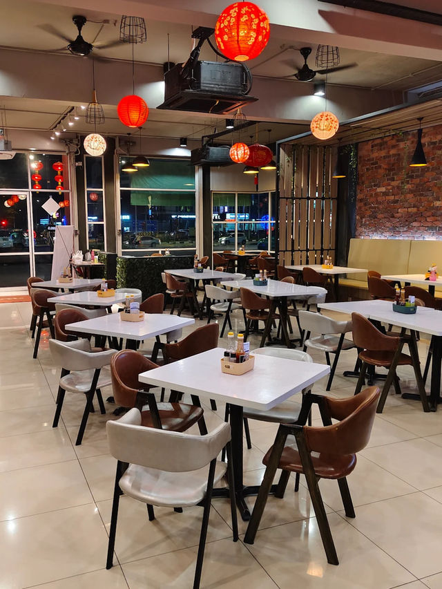 James Foo Western Food — An Old-School Taste That Never Changes