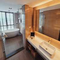 Urban Sophistication with a Tranquil Twist