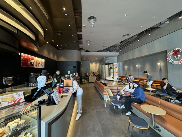 A Brew Above: Exploring Guangzhou’s Luxe Starbucks Reserve at Star Plaza