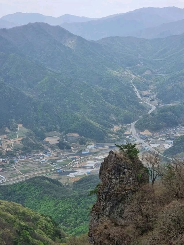 Red Mountain in Muju