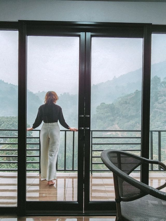 Budget Bliss with a Mountain View in Chiang Rai 🌄✨