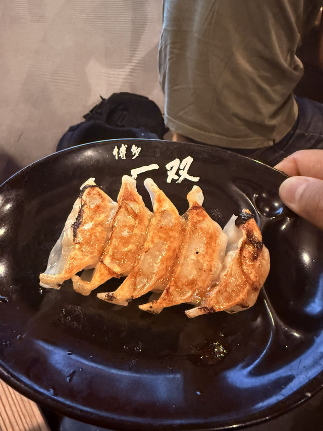 濃厚豬骨湯頭在地名店-博多一双拉麵
