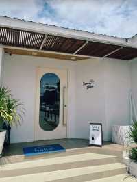 Sunny Brew Cafe x Pattaya ตกแต่งที่ทันสมัย สบายตา