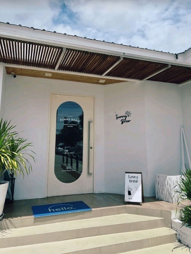 Sunny Brew Cafe x Pattaya ตกแต่งที่ทันสมัย สบายตา