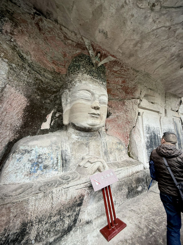 ผาหินแกะสลักต้าจู๋ (Dazu Rock Carvings)