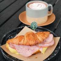 🥯 The Weekend Yard - Coffee & Bagels ปราณบุรี