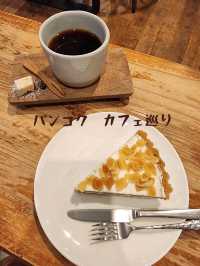 【バンコク】アソーク駅近く！22時まで営業のカフェ☕
