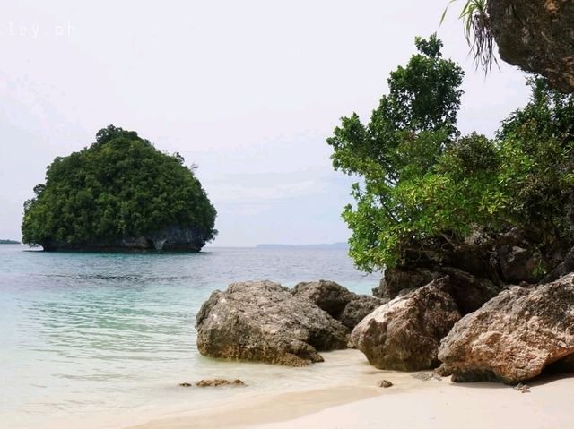 Beyond the Shore: Britania Group of Islands