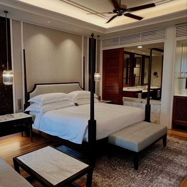 Colonial Elegance and Seaside Reverie