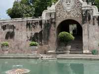 Taman Sari (Water Palace), Yogyakarta: A Hidden Gem Worth the Heat! ☀️🏰