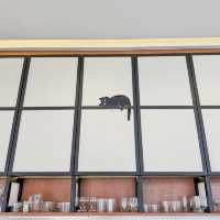 Lie Awake Cafe – คาเฟ่เล็ก ๆ 
