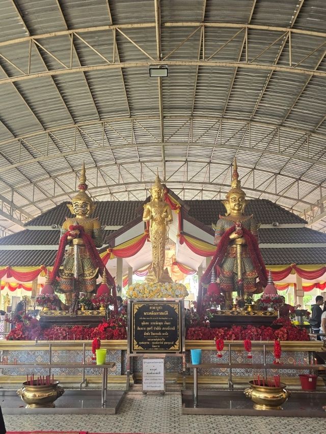 วัดโบสถ์ สามโคก ปทุมธานี 