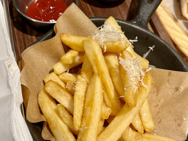 高雄夢時代6樓意大利（BELLINE Pasta)餐廳美食推薦大家