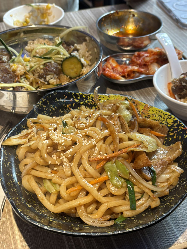 旺角通菜街平價韓式|首爾石鍋燒石鍋拌飯超足料! 旺角通菜街平價韓式|首爾石鍋燒石鍋拌飯超足料!