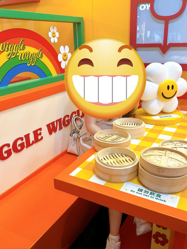 🐻啟德AIRSIDE超萌登場！Wiggle Wiggle港式茶餐廳＋2米高公仔＋300款潮物＋角色甜品！