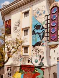 A Photographer's Paradise of Colorful Sights