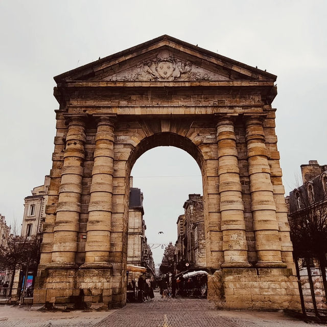 🍷✨ Solo Sojourn in Wine Country: Bordeaux – Where Elegance Meets Easygoing Charm 🍷✨ Solo Sojourn in Wine Country: Bordeaux – Where Elegance Meets Easygoing Charm