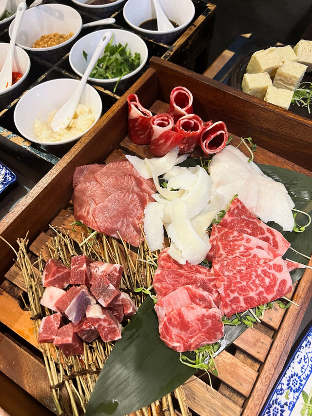 ʚ♡ 宮廷風火鍋店 • 香香宮煮 ♡ɞ