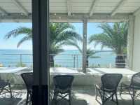 🌊 沖繩美國村 Seaside Cafe Hanon：芒果菠蘿鬆餅與海景的夢幻午後！🥞🌴
