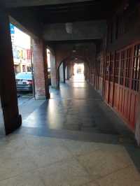 🕌 Longshan Temple & Hidden Alleyway Charm: A Tale of Two Taipei Treasures