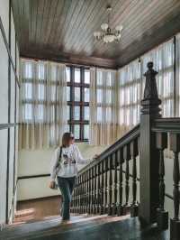 Governor's House: A Journey to the Past 🕰️
