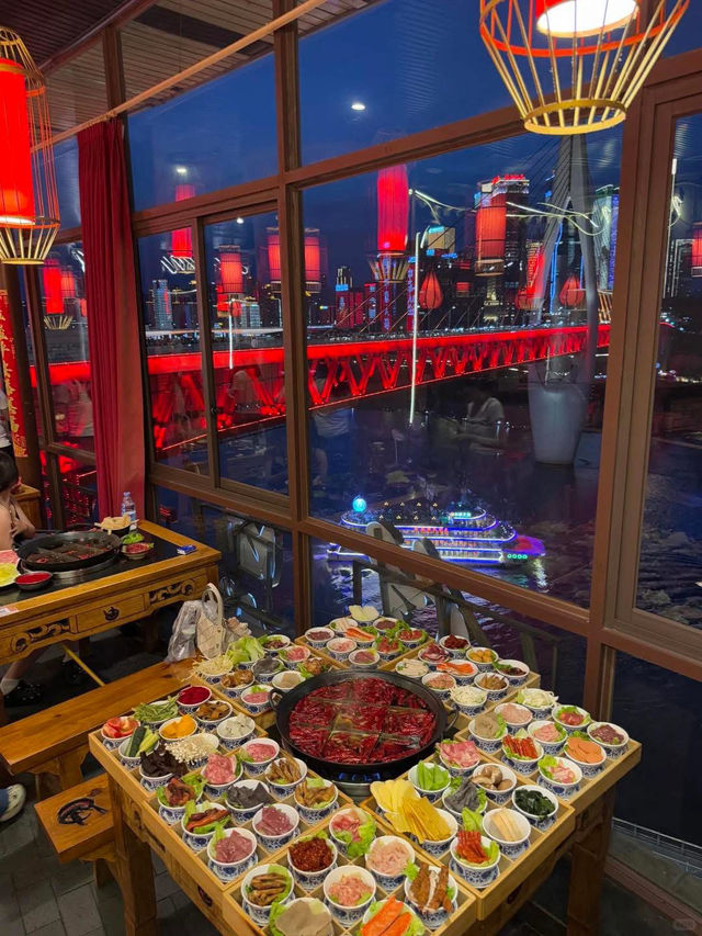 ✨ Hotpot with a View – Where Hongya Cave Meets Qiansimen Bridge ✨