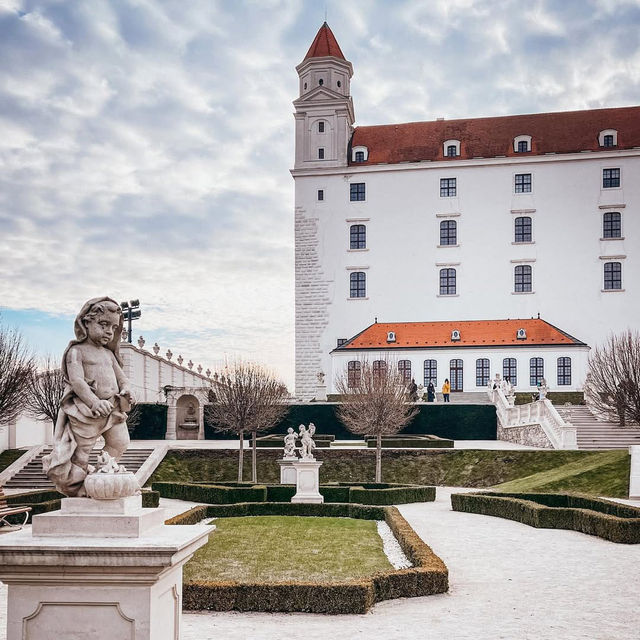 Exploring the Grandeur of Bratislava Castle