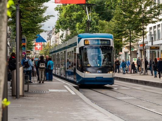 Zurich เมืองใหญ่ที่มีหัวใจศิลป์