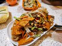 หมูกระทะร้านเด็ด ตั้งอยู่ระหว่างหัวหิน-ปราณบุรี