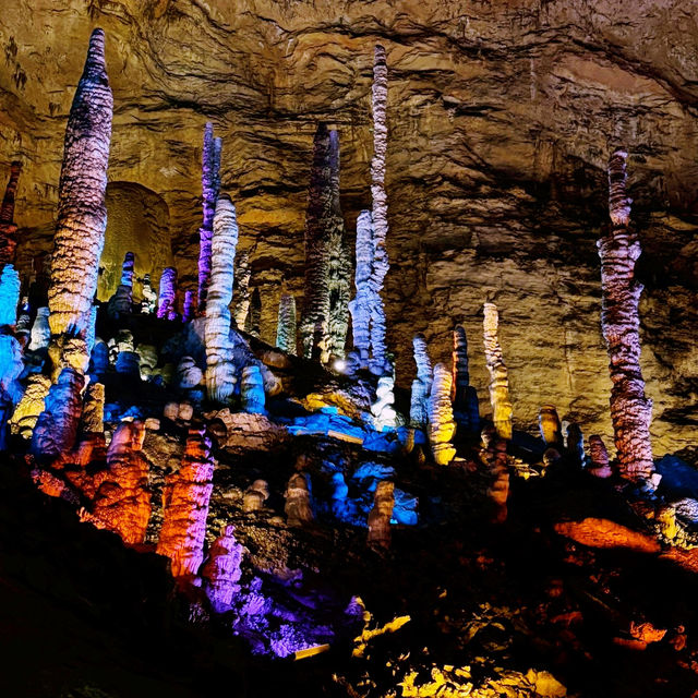 Echoes Beneath the Earth:  Yellow Dragon Cave