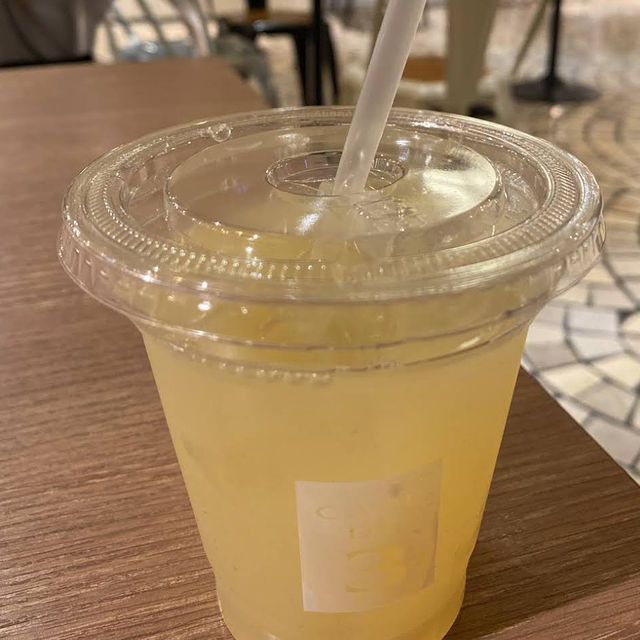 【東京/表参道🇯🇵】駅直結で一日中使える🚃CAFÉ DE 3 Echika