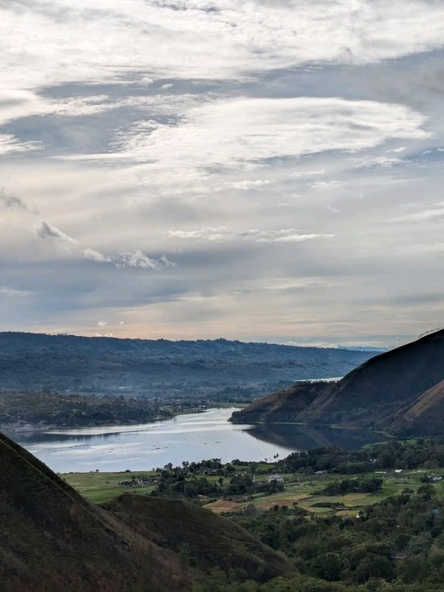 A Kaleidoscope of Culture and Nature: My Unforgettable Trip to Medan and North Sumatra