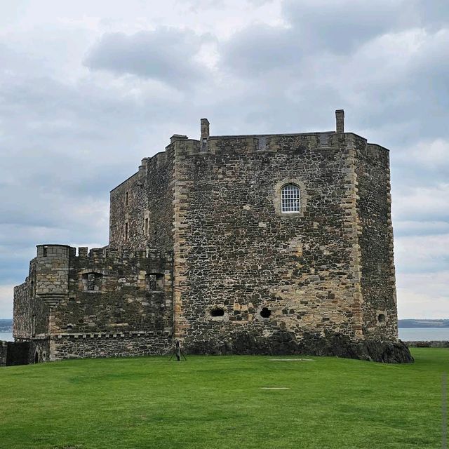 Blackness Castle