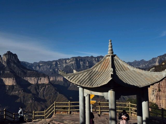 งบเที่ยวเจิ้งโจว–ไคเฟิง–เส้าหลิน 4 วัน 3 คืน