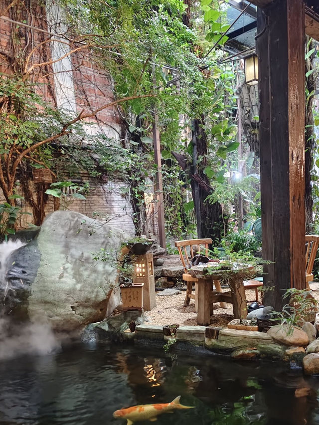 一秒穿越江南水鄉💕荷蘭花卉小鎮(水一方茶館)錦鯉茶館禪意十足 一秒穿越江南水鄉💕荷蘭花卉小鎮(水一方茶館)錦鯉茶館禪意十足