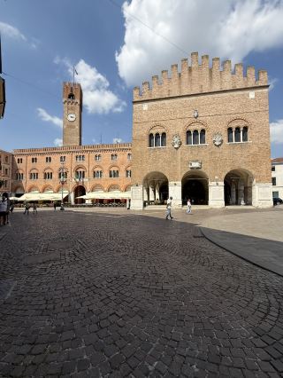 Old Town Vibes✨🏛️🇮🇹‼️❤️🍨🫠🙌