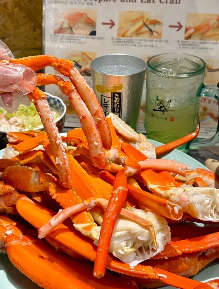東京・池袋のカニ食べ放題が最高すぎる!100分間カニ脚を心ゆくまで堪能。