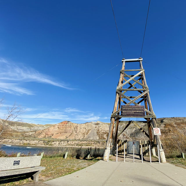 德拉姆赫勒谷 (Drumheller Valley)一日遊