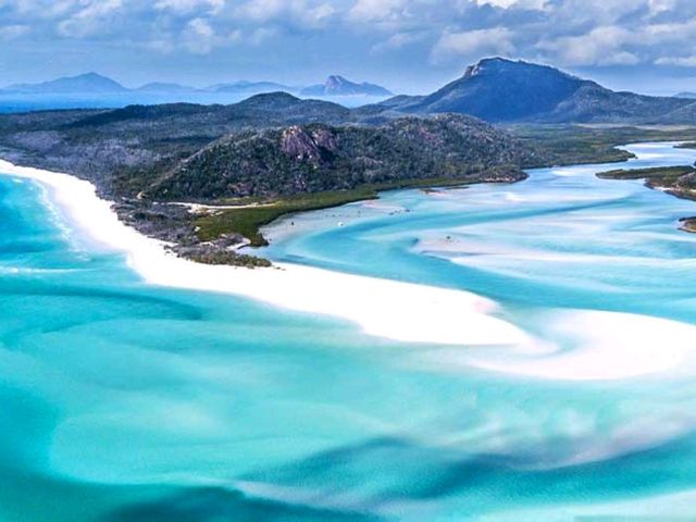 Explore the natural beauty of Australian beaches!