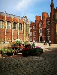 Hampton Court Palace: Royal Tales and Timeless Beauty
