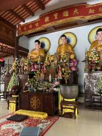 Amazing family temple of Da nang! All of your wishes come true!
