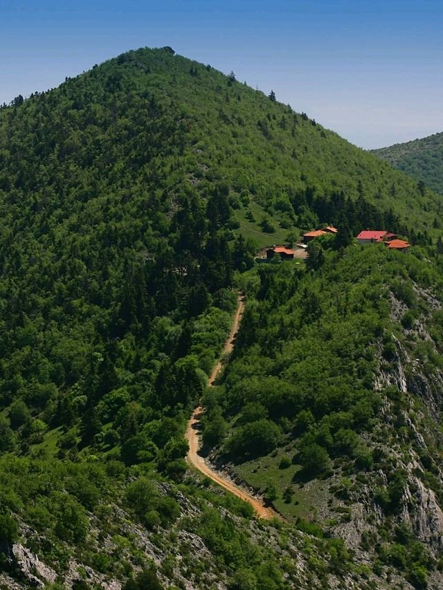⛰️ Stone, Silence, and Sky – Vourinos Mountain, Greece