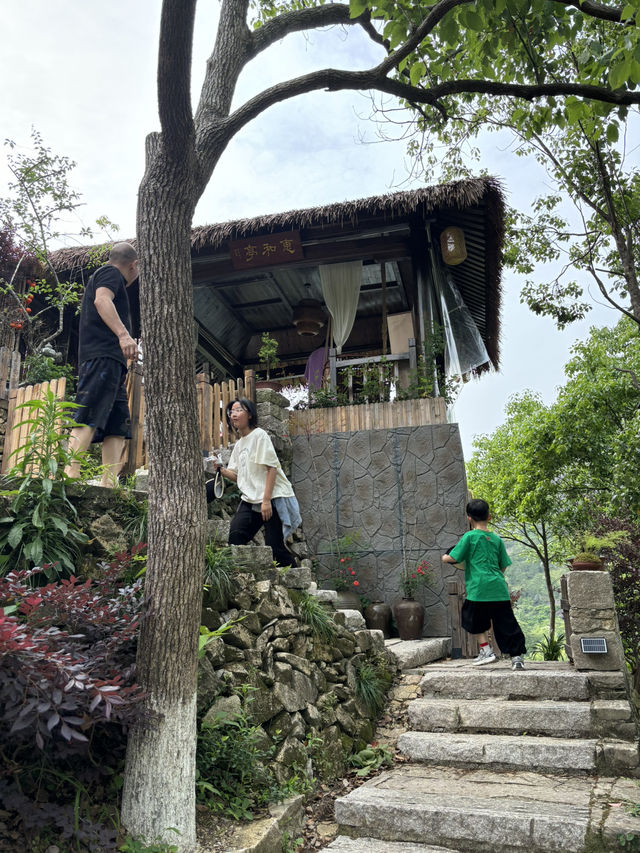 A relaxing day trip in beautiful Yongjia Academy 