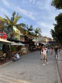 Exploring creative heart of Medellín means jaw-dropping views!