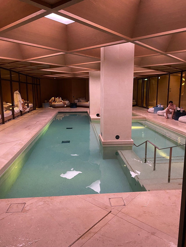 🌟 The Londoner: Ultimate Luxury in the Heart of the West End